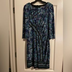 Dress - Size 6 - Worn 1 time for a wedding